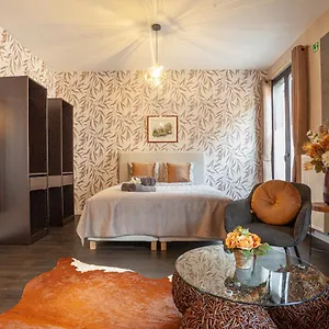 https://luxury-suites-royal.brusselshotelsbook.com