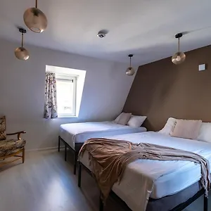 https://de-moriaan-boutique-holiday-home-in-historical-antwerp.brusselshotelsbook.com